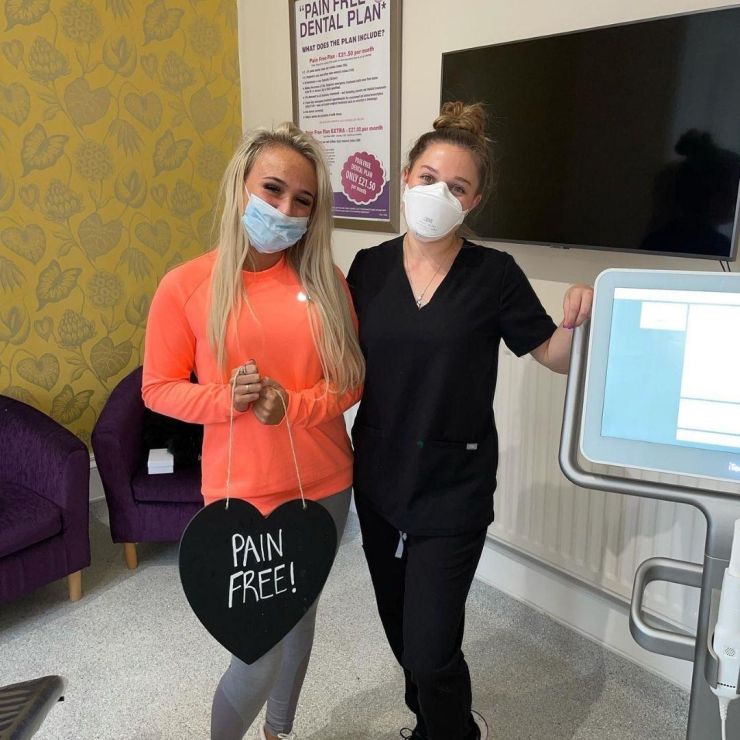 Queens Drive Dental Practice | Pain Free Selfies Pain Free treatment at Queens Drive Dental in Glasgow